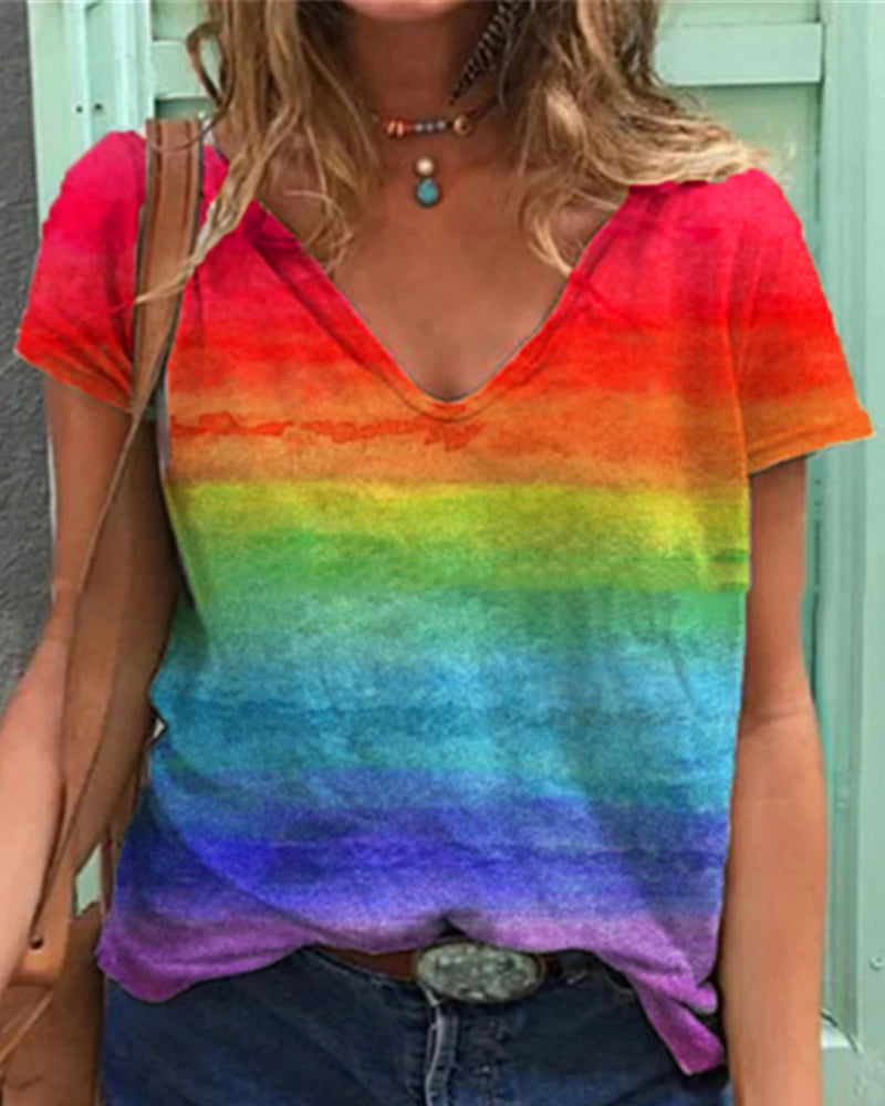 Casual v-ringad t-shirt i regnbågstryck
