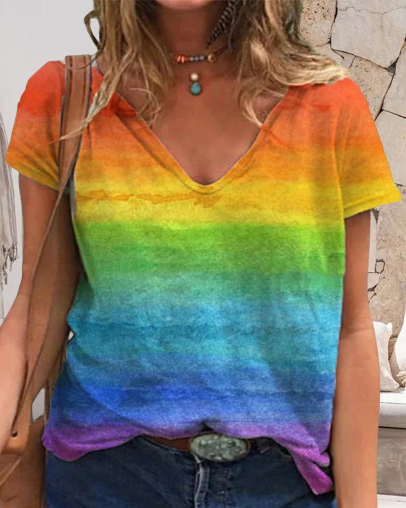 Casual v-ringad t-shirt i regnbågstryck