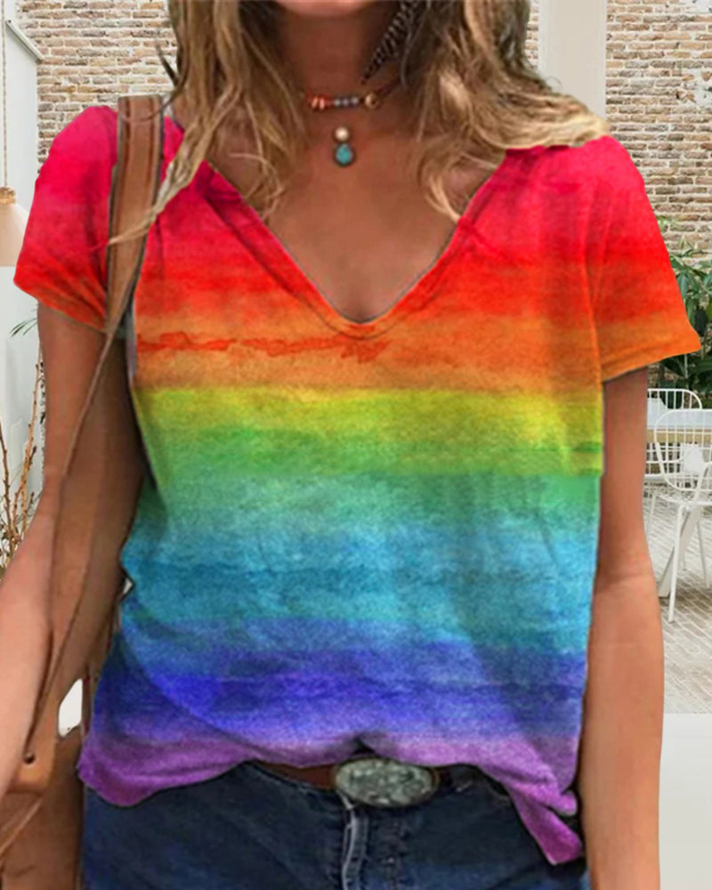 Casual v-ringad t-shirt i regnbågstryck