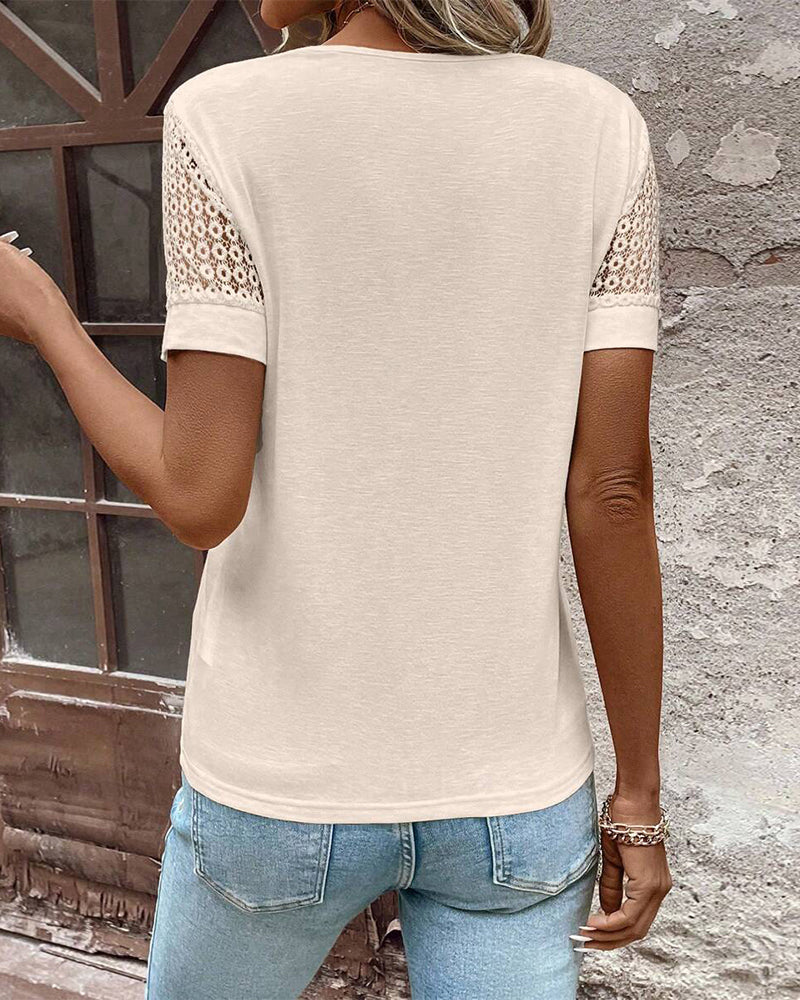 T-Shirt V-ringad Spets